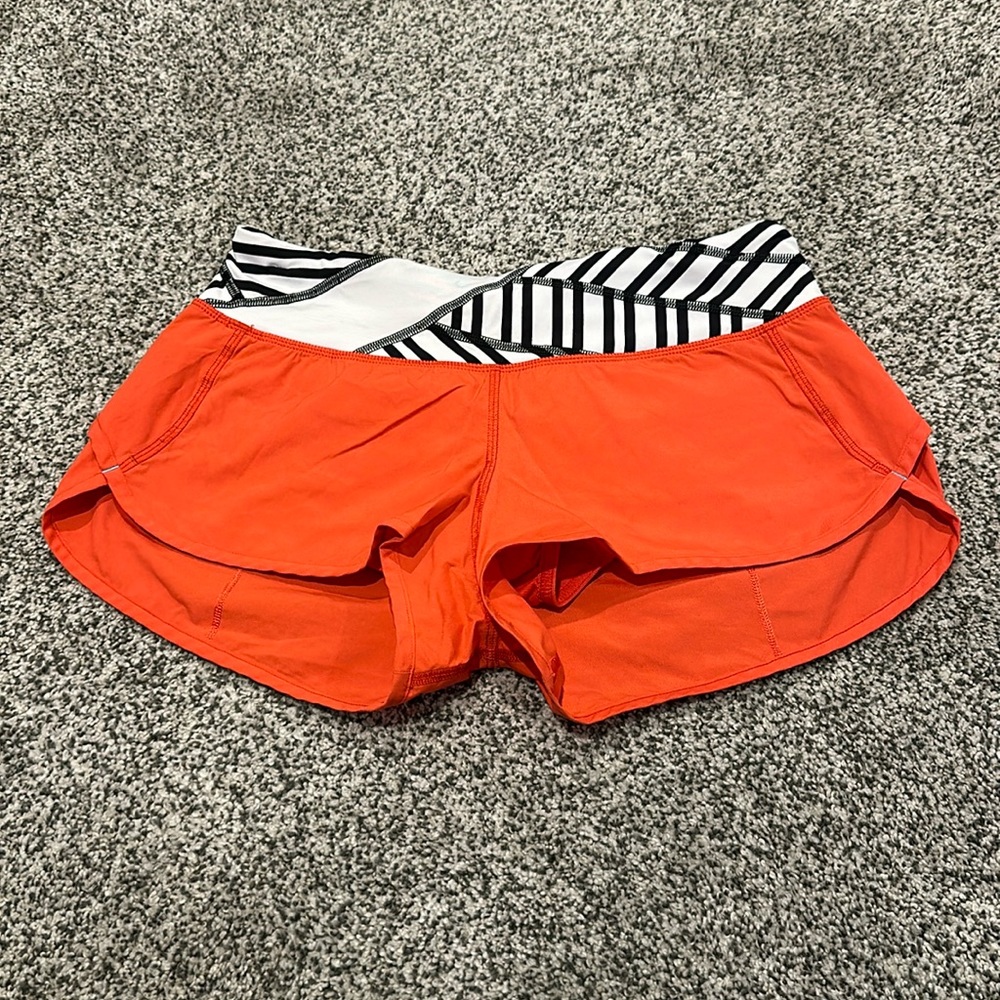 Size 4 Coral 2.5” Lululemon Speed Up Lined Shorts